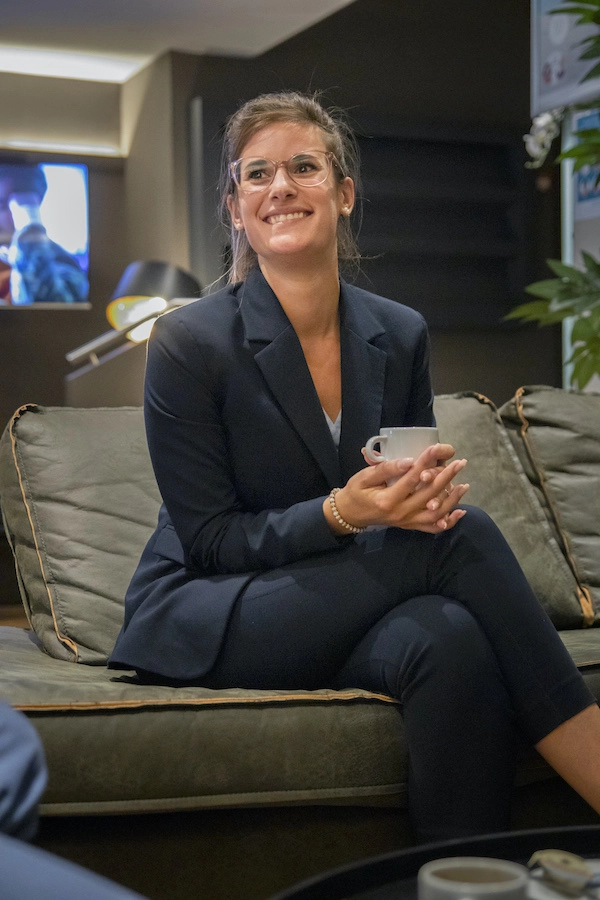 Elisabeth, Manager ibis airport Oostende